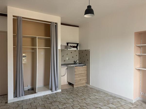 Cordes Sur Ciel appartement type T2 de 28 m²