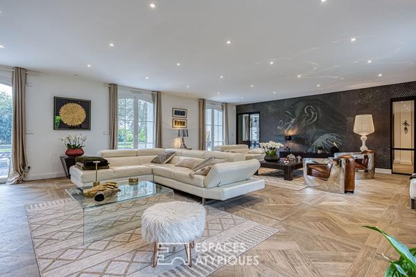 Chaumière contemporaine avec piscine