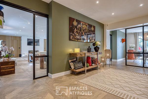 Chaumière contemporaine avec piscine