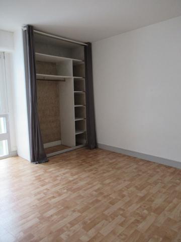 T4 BALCON CAVE LA ROCHELLE