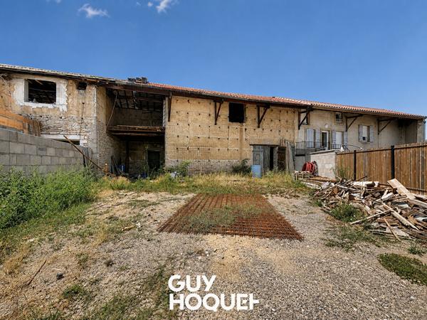 Maison à rénover avec Beau Potentiel sur Terrain 317 m² - 71000 VARENNES-LES-MÂCON