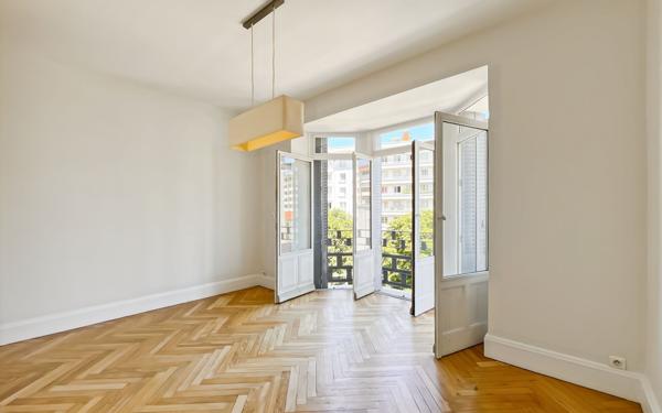 Appartement à vendre    4 pièces • 132,25 m2 Lyon 6