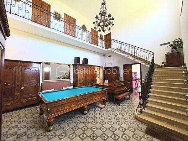 Maison de 387,20 m²