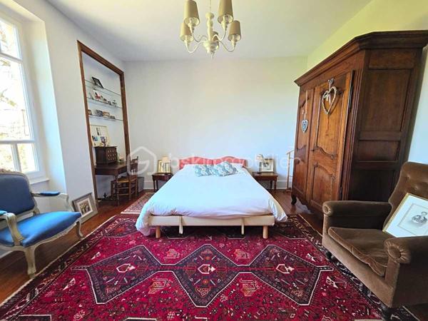 Maison de 387,20 m²