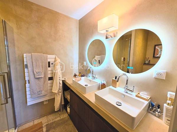 Maison de 387,20 m²