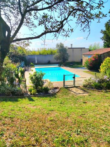 Maison de 387,20 m²