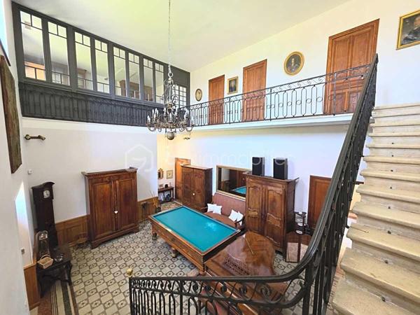 Maison de 387,20 m²