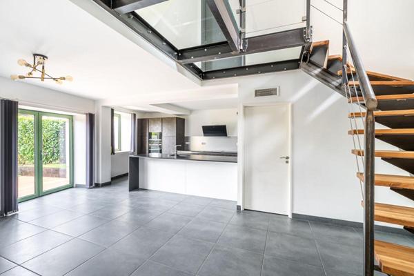 Maison de village de 122m² habitables et à la rénovation de qualité au coeur de Lucenay