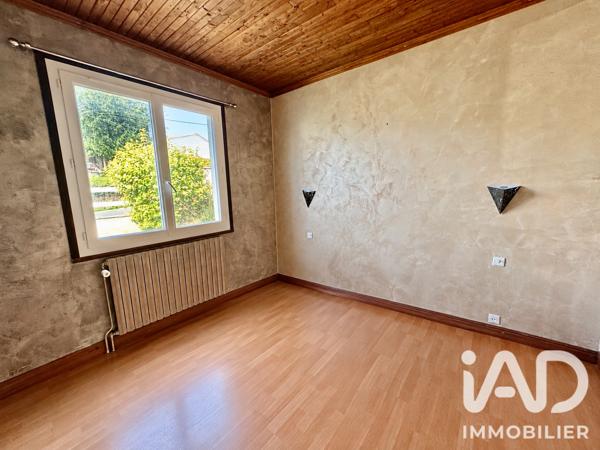Maison à vendre 6 pièces 122 m² Coteaux-du-Blanzacais