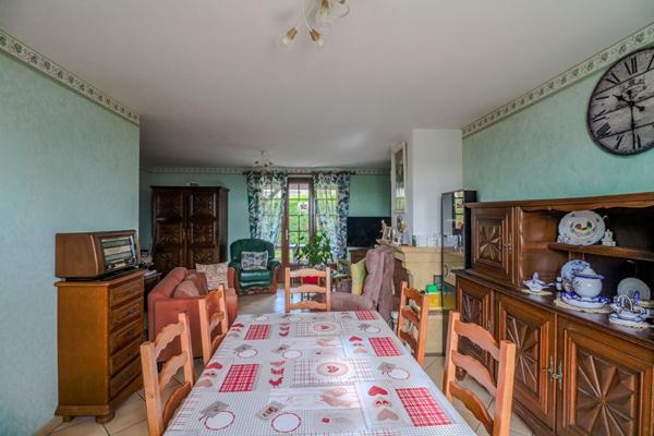 Maison 3 chambres, Montapins, Garage, plain pied, sous-sol, 2h30 PARIS,proche commerces et écoles,NEVERS