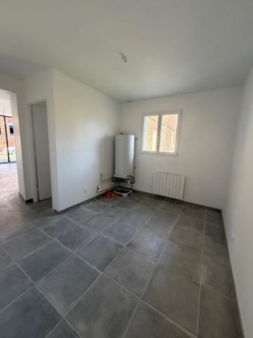 Local commercial refait à neuf - SAINT PIERRE DES FLEURS