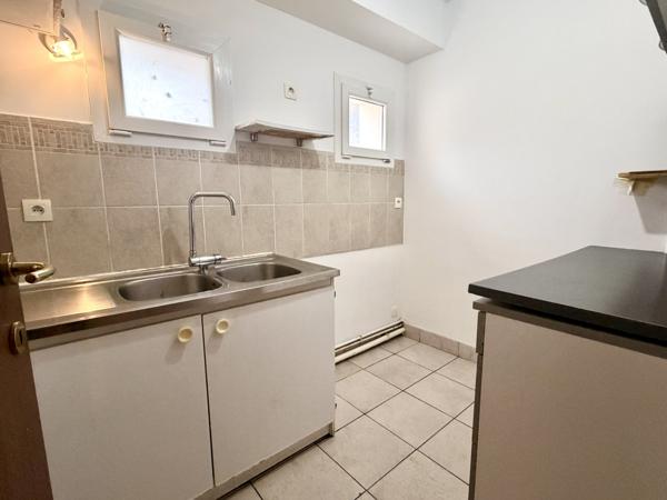 Corbeil-Essonnes (91100) F3 lumineux avec balcon et garage – Opportunité à ne pas manquer