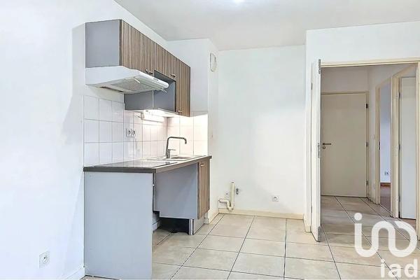 Appartement 3 pièces de 66 m² à Sathonay-Camp (69580)