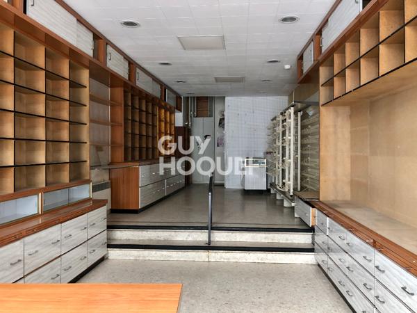 CARCASSONNE centre ville - Immeuble comprenant local commercial + appartement T4