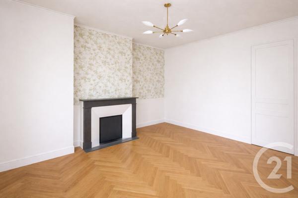 Appartement F3 à vendre  3 pièces - 74 m2 STE SAVINE - 10