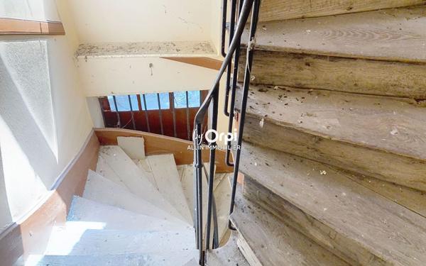 Immeuble à vendre    12 pièces • 288 m2 Montluçon