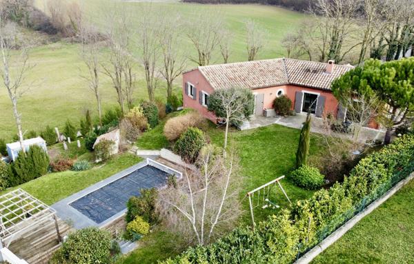 MAISON 6 PIECES AVEC PISCINE - MARCHES