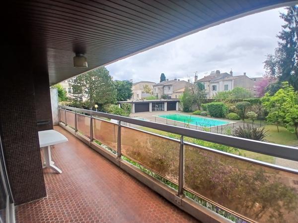 Bordeaux (33000) Appartement T4 dans résidence de standing