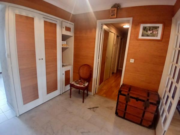 Bordeaux (33000) Appartement T4 dans résidence de standing