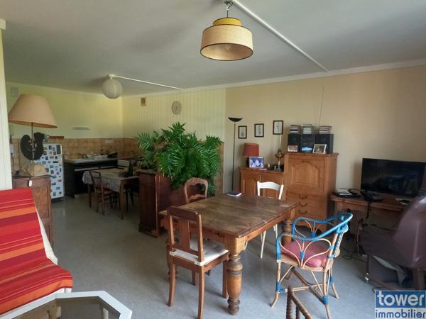 Appartement T4 clair et spacieux avec belle vue dégagée, proximité gare et écoles