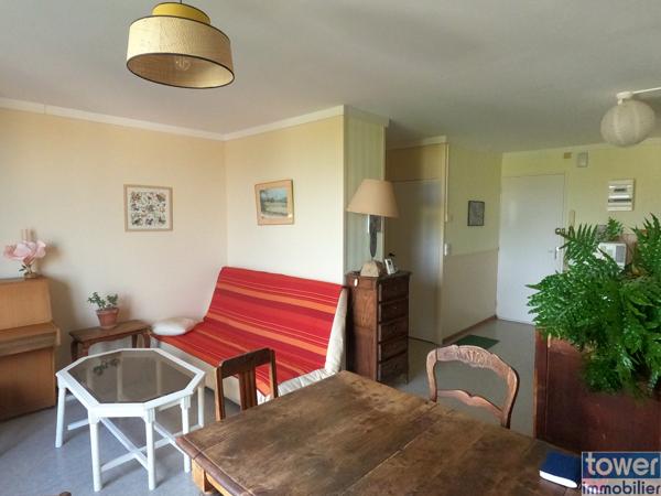 Appartement T4 clair et spacieux avec belle vue dégagée, proximité gare et écoles