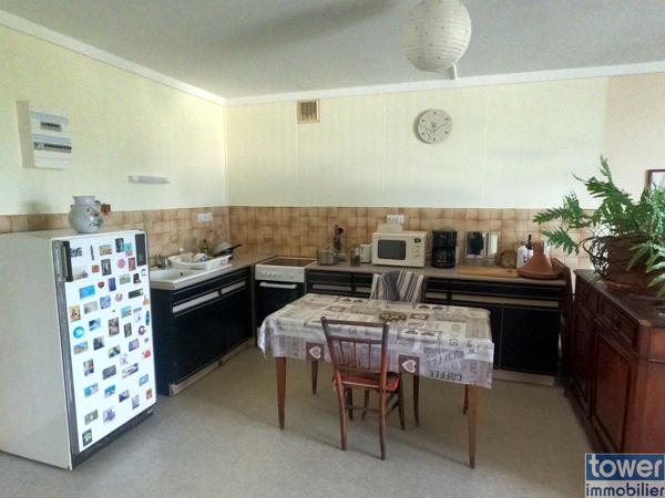 Appartement T4 clair et spacieux avec belle vue dégagée, proximité gare et écoles