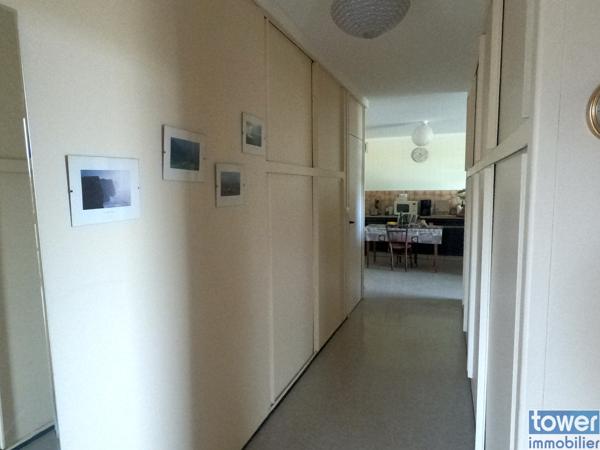 Appartement T4 clair et spacieux avec belle vue dégagée, proximité gare et écoles