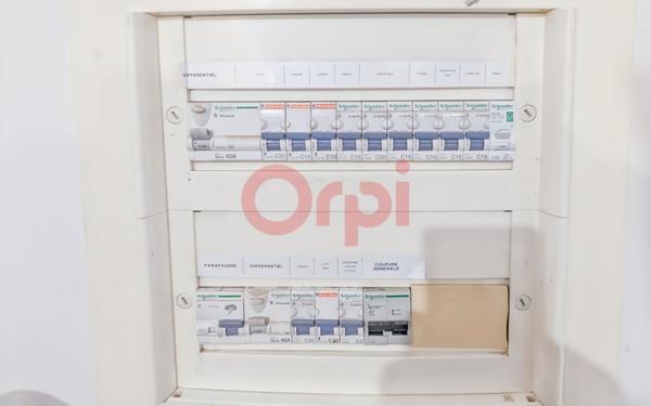 Maison à vendre    6 pièces •  Brignoles