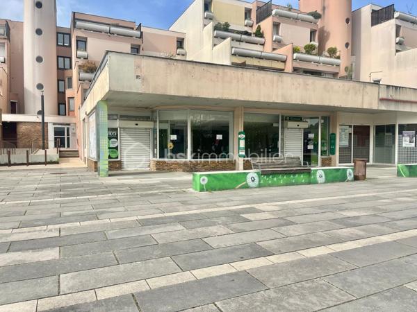Local d'activités de 211 m²