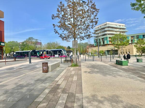 Local d'activités de 211 m²