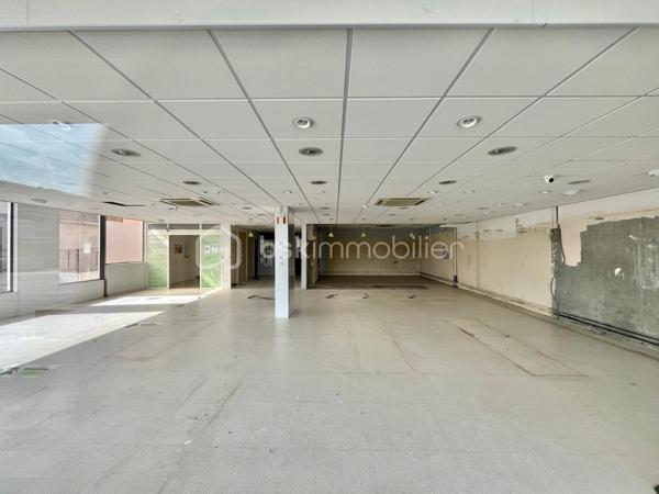 Local d'activités de 211 m²