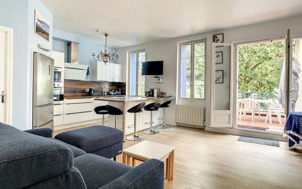 Immeuble à vendre    8 pièces •  Toulouse