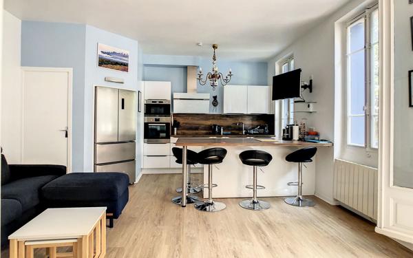 Immeuble à vendre    8 pièces •  Toulouse