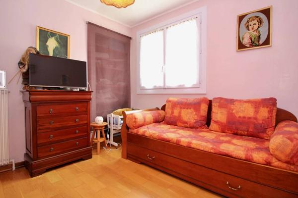 A VENDRE A Jouars-Pontchartrain Maison 6 pièces 183m2