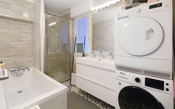 Appartement à vendre    3 pièces • 69,94 m2 Montigny-le-Bretonneux