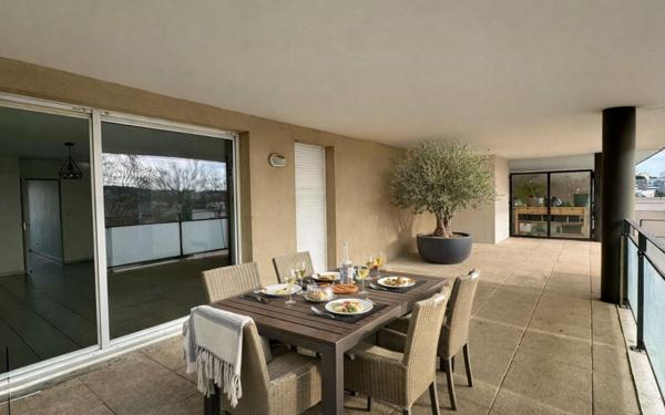 Appartement à vendre    4 pièces •  Istres