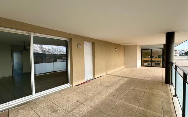 Appartement à vendre    4 pièces •  Istres