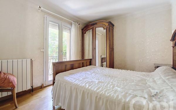 Immeuble à vendre    7 pièces •  Villeneuve-de-la-Raho