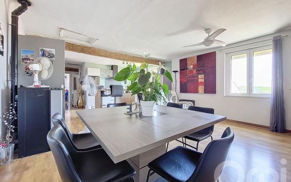 Immeuble à vendre    7 pièces •  Villeneuve-de-la-Raho