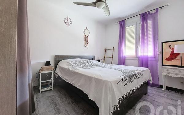 Immeuble à vendre    7 pièces •  Villeneuve-de-la-Raho