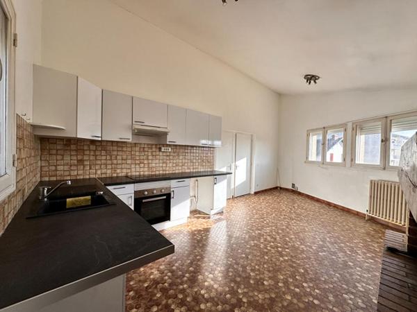 Appartement  3 pièce(s) 111.12 m2