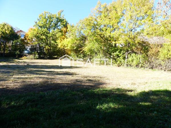Magnifique terrain plat, lumineux et bien exposé