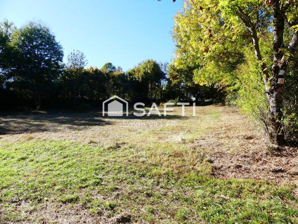 Magnifique terrain plat, lumineux et bien exposé