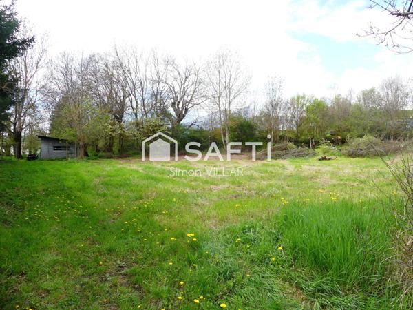Magnifique terrain plat, lumineux et bien exposé