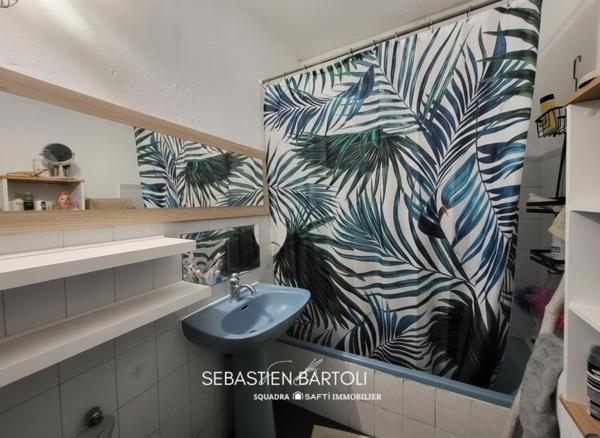 Villa avec appartement et garage village de Sotta