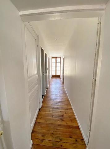 Location                                                      Appartement
                        
                     3 pièces                      75 m2                     à Pouilly-les-Nonains