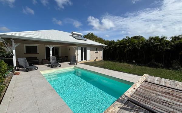 Maison à louer    4 pièces •  Saint-François