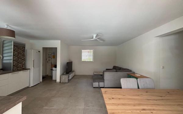 Maison à louer    4 pièces •  Saint-François