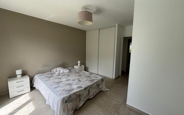 Maison à louer    4 pièces •  Saint-François