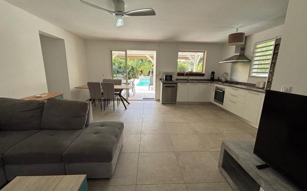 Maison à louer    4 pièces •  Saint-François